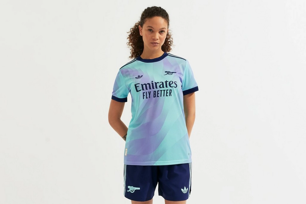 Entdecken Sie die besten arsenal adidas damen 2425 authentic drittes trikot mit individuellem aufdruck Kategorien