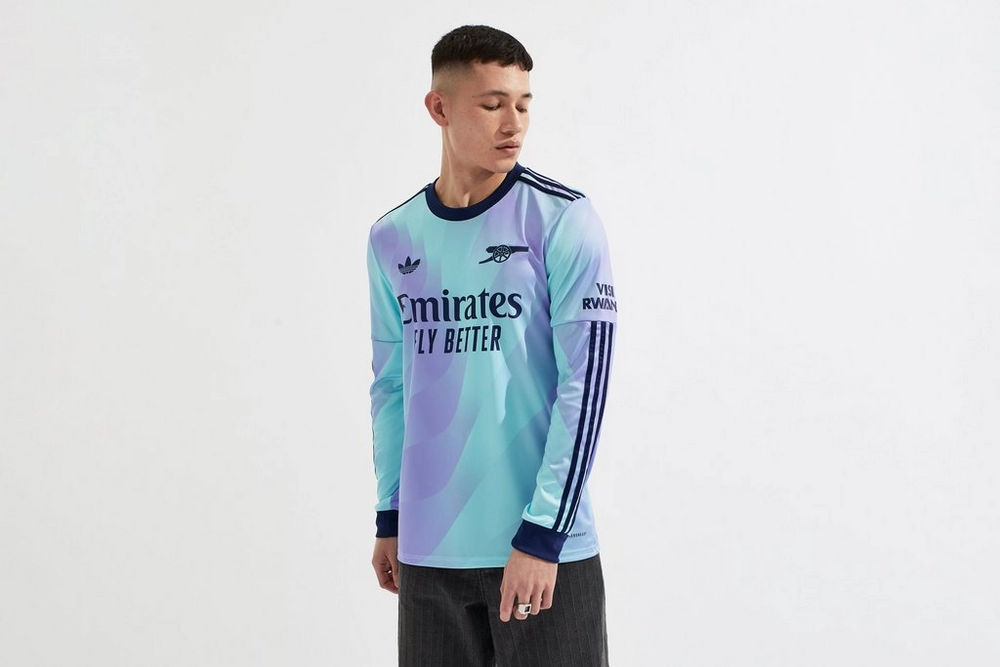Entdecken Sie die besten arsenal adidas herren 2425 drittes langarmtrikot mit individuellem aufdruck Kategorien