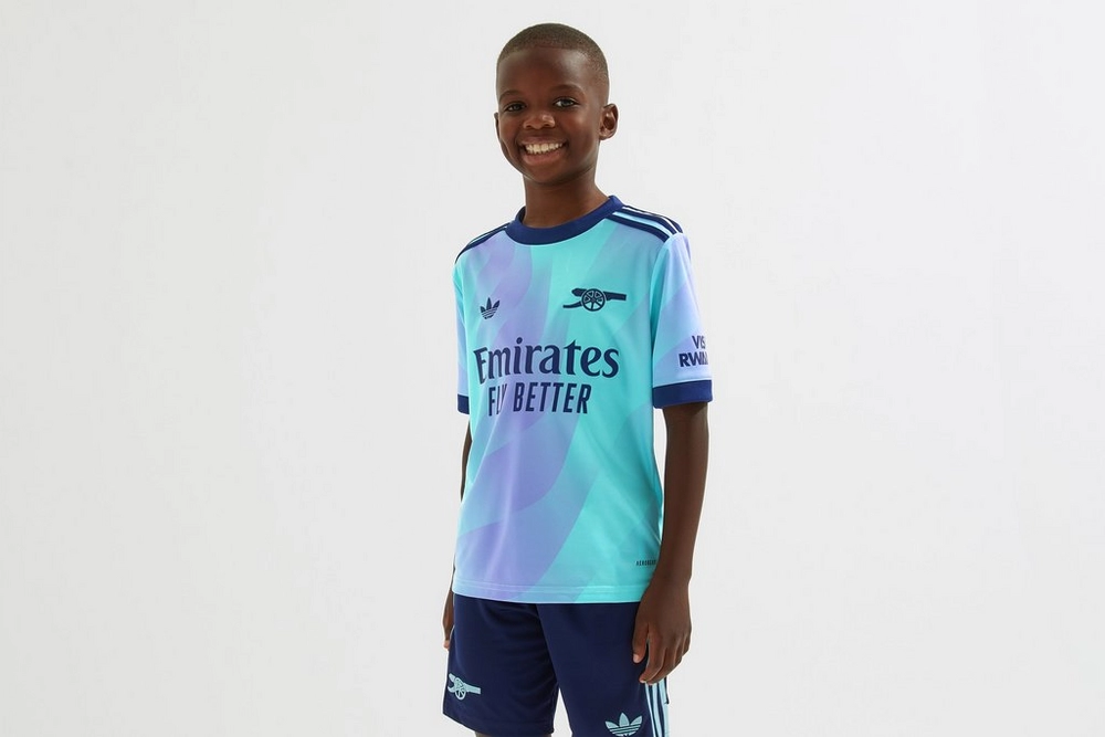 Entdecken Sie die besten arsenal adidas kinder 2425 drittes trikot mit individuellem aufdruck Kategorien