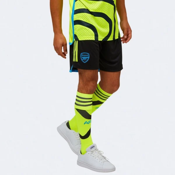 Entdecken Sie die besten arsenal 2324 herren auswärtsshorts Kategorien