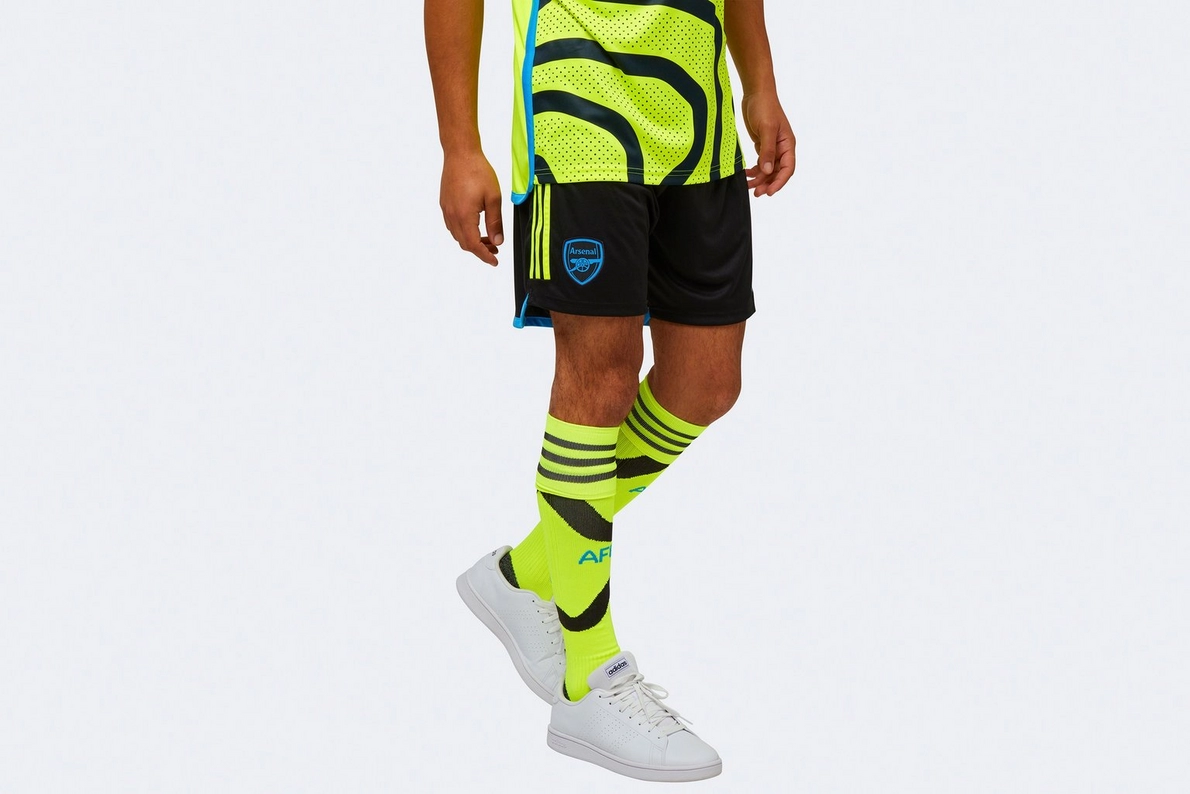 Entdecken Sie die besten arsenal 2324 herren auswärtsshorts Kategorien