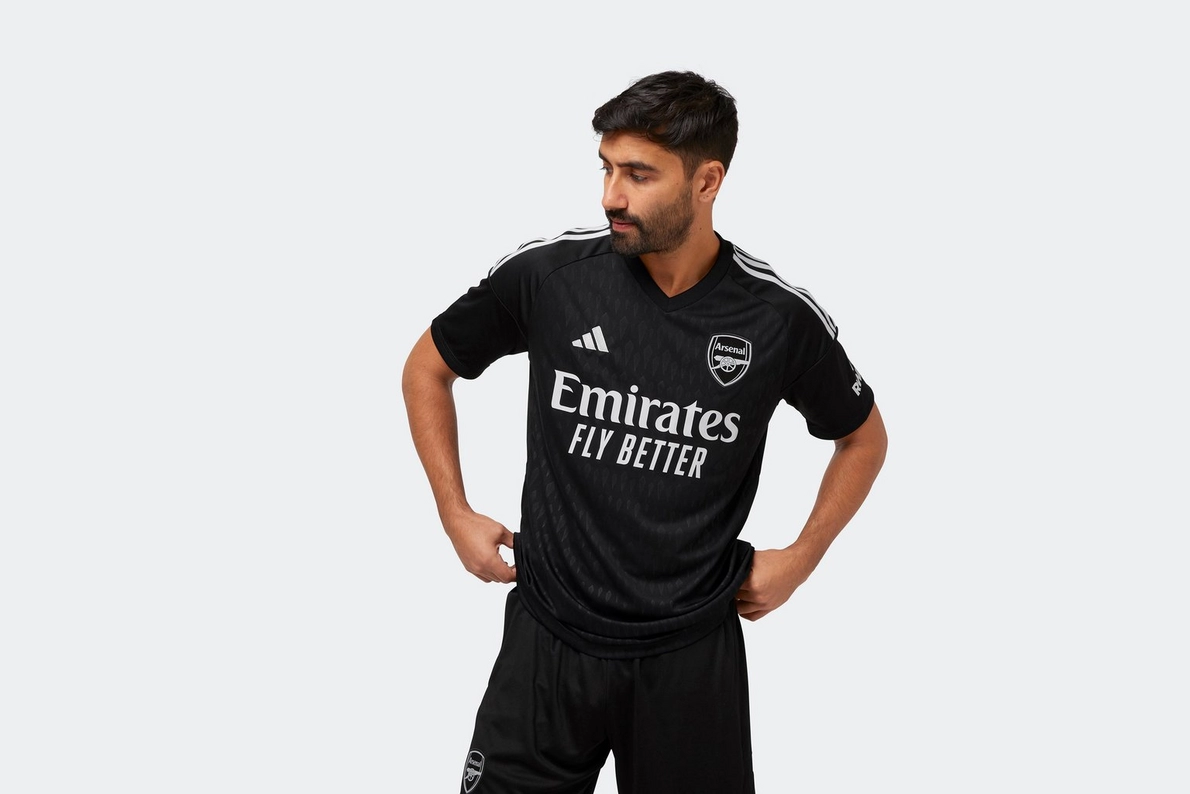 Entdecken Sie die besten arsenal 2324 schwarzes torwarttrikot für herren Kategorien