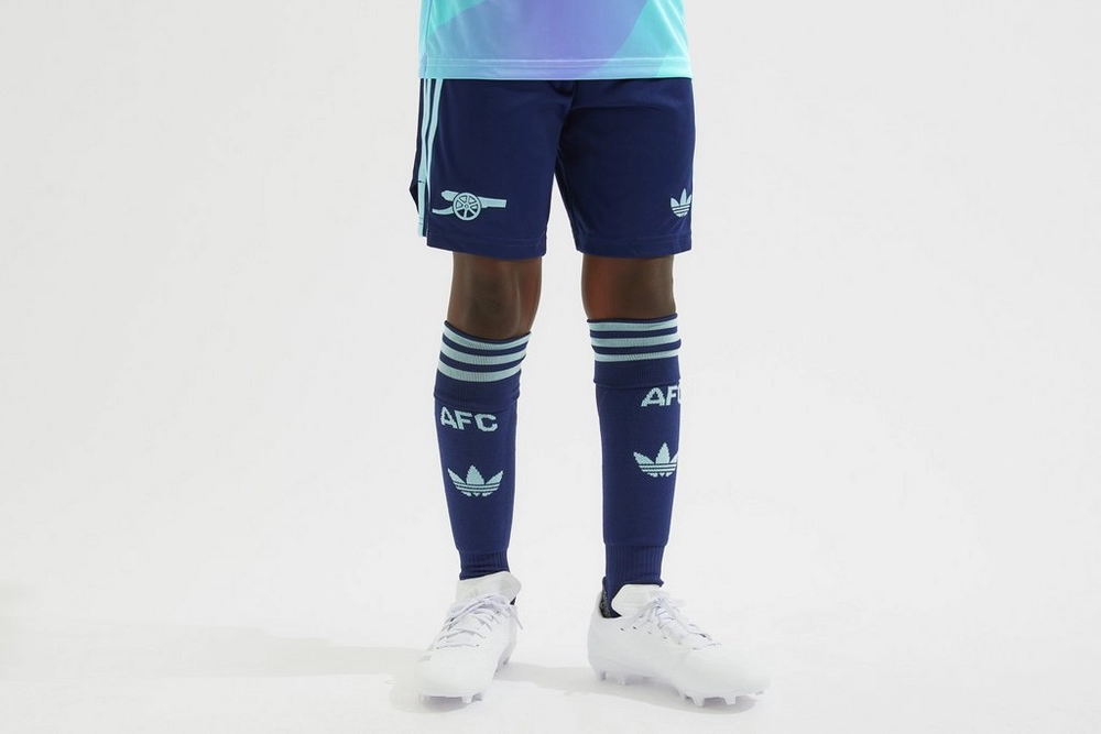 Entdecken Sie die besten arsenal adidas kinder 2425 dritte shorts Kategorien