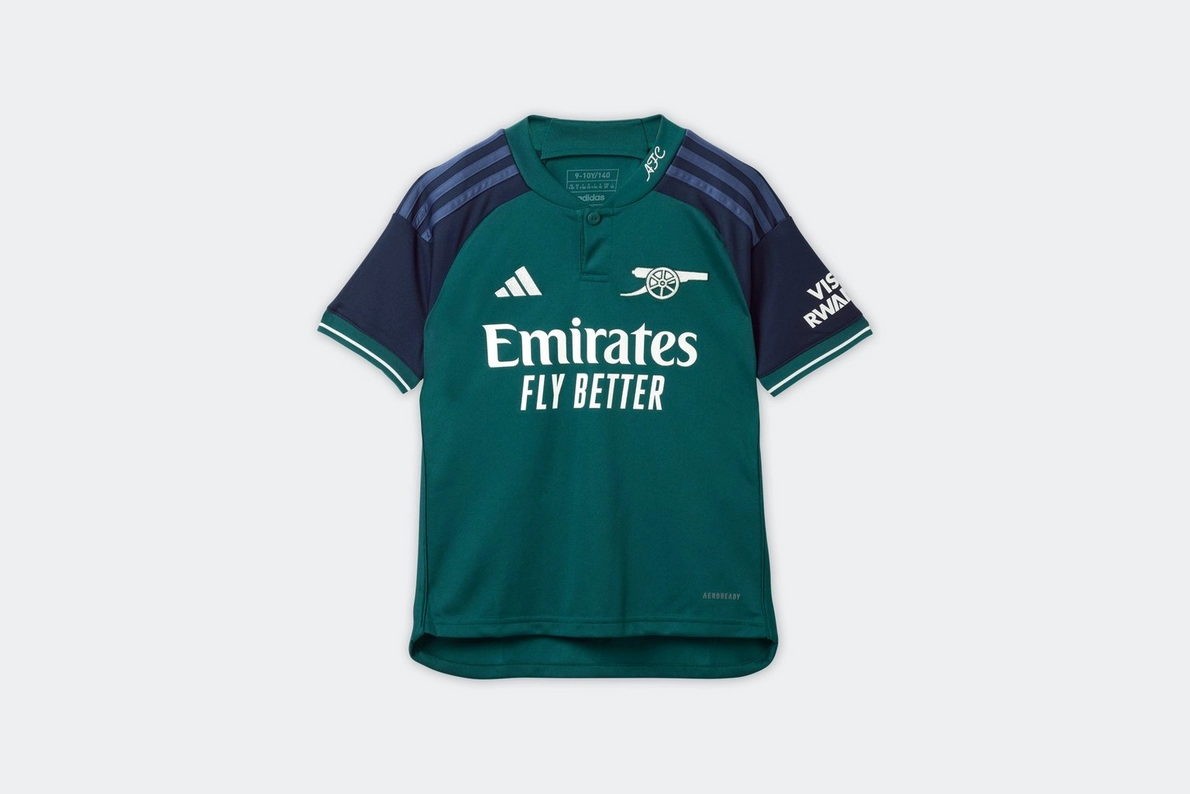 Entdecken Sie die besten arsenal junior 2324 drittes trikot Kategorien